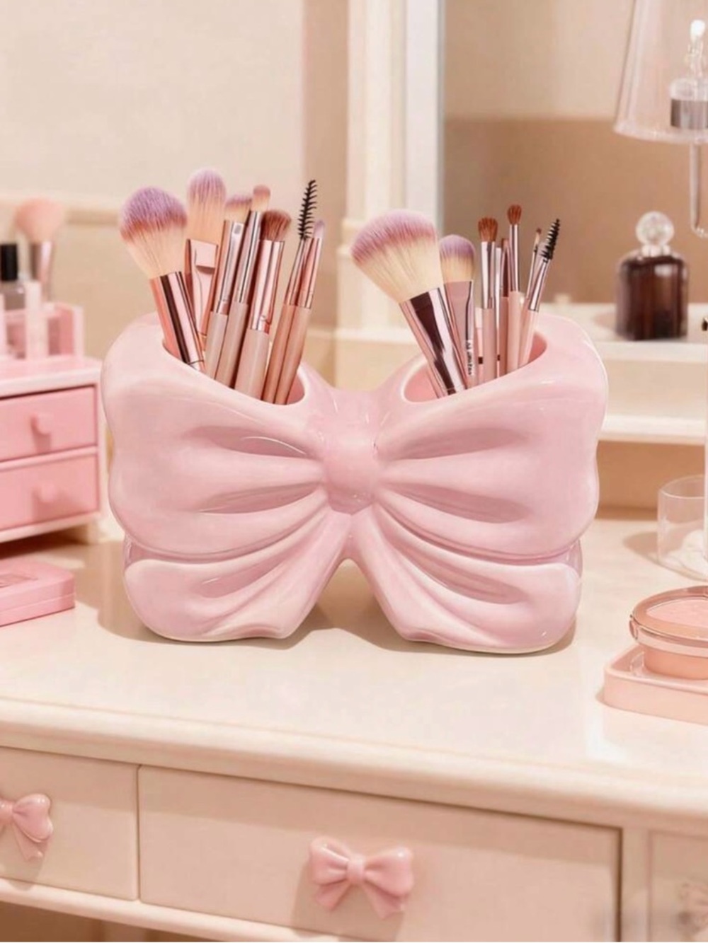 Pink Ceramic Bow Makeup Brush Holder - Picture 2 of 3